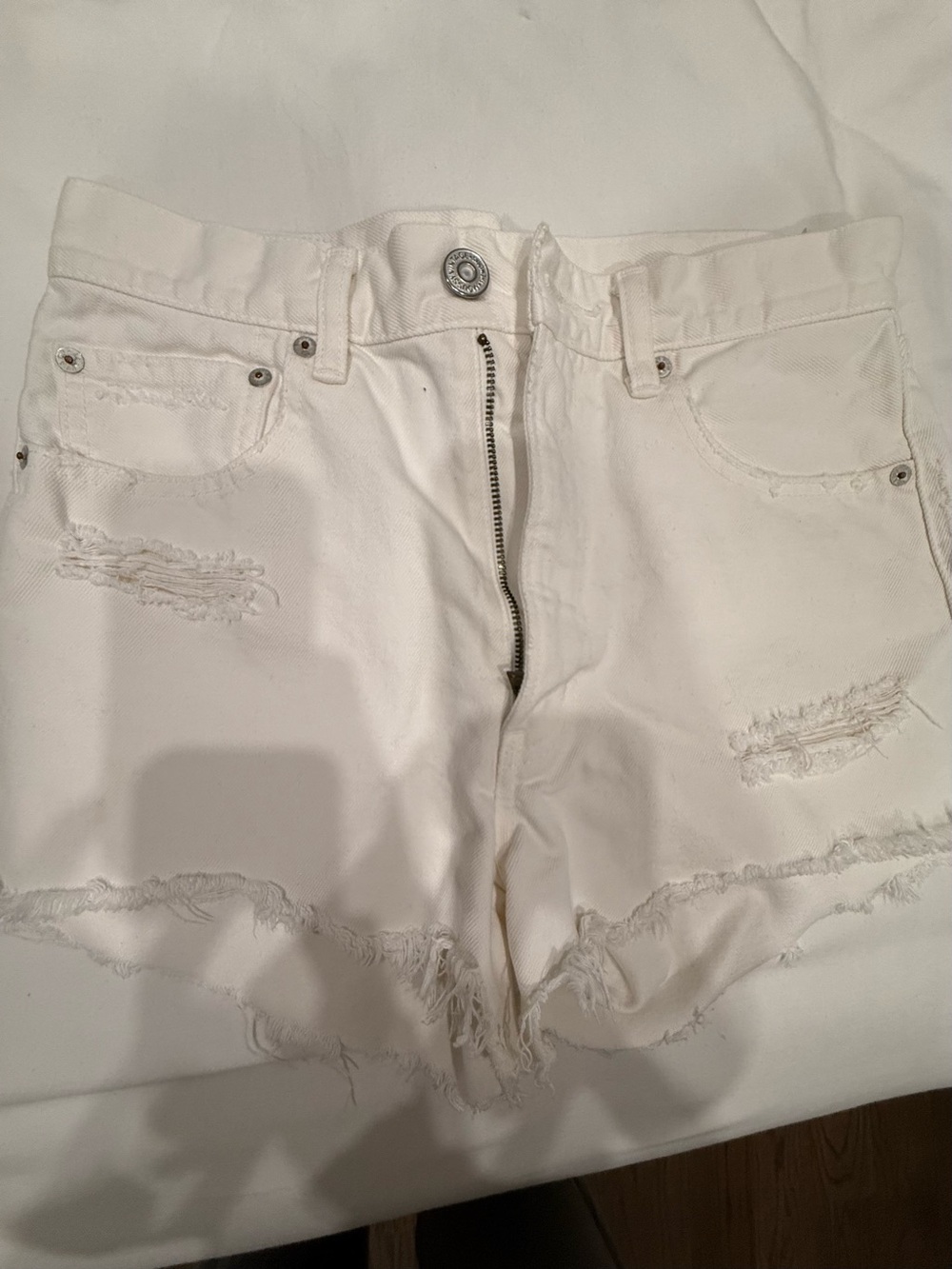 Moussy White Distressed Women’s Denim Shorts